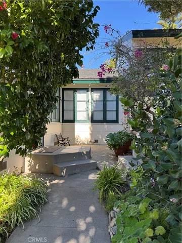 $3,600 | 569 Blumont Street, Laguna Beach, CA 92651
