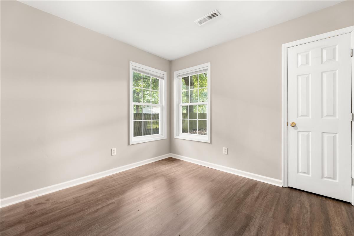 406 Temple Road Ladson, SC 29456 - Photo 12 of 18 Interior (9 of 15)