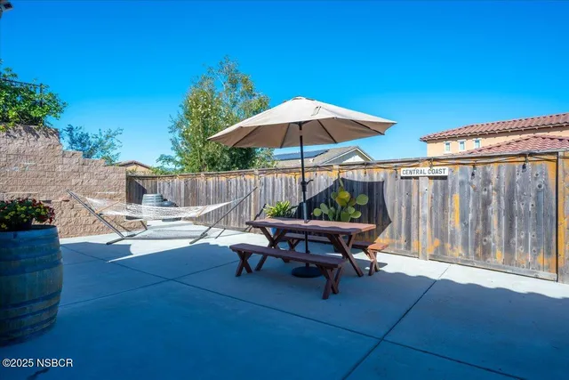 $1,049,000 | 850 Romneya Lane, Santa Maria, CA 93455