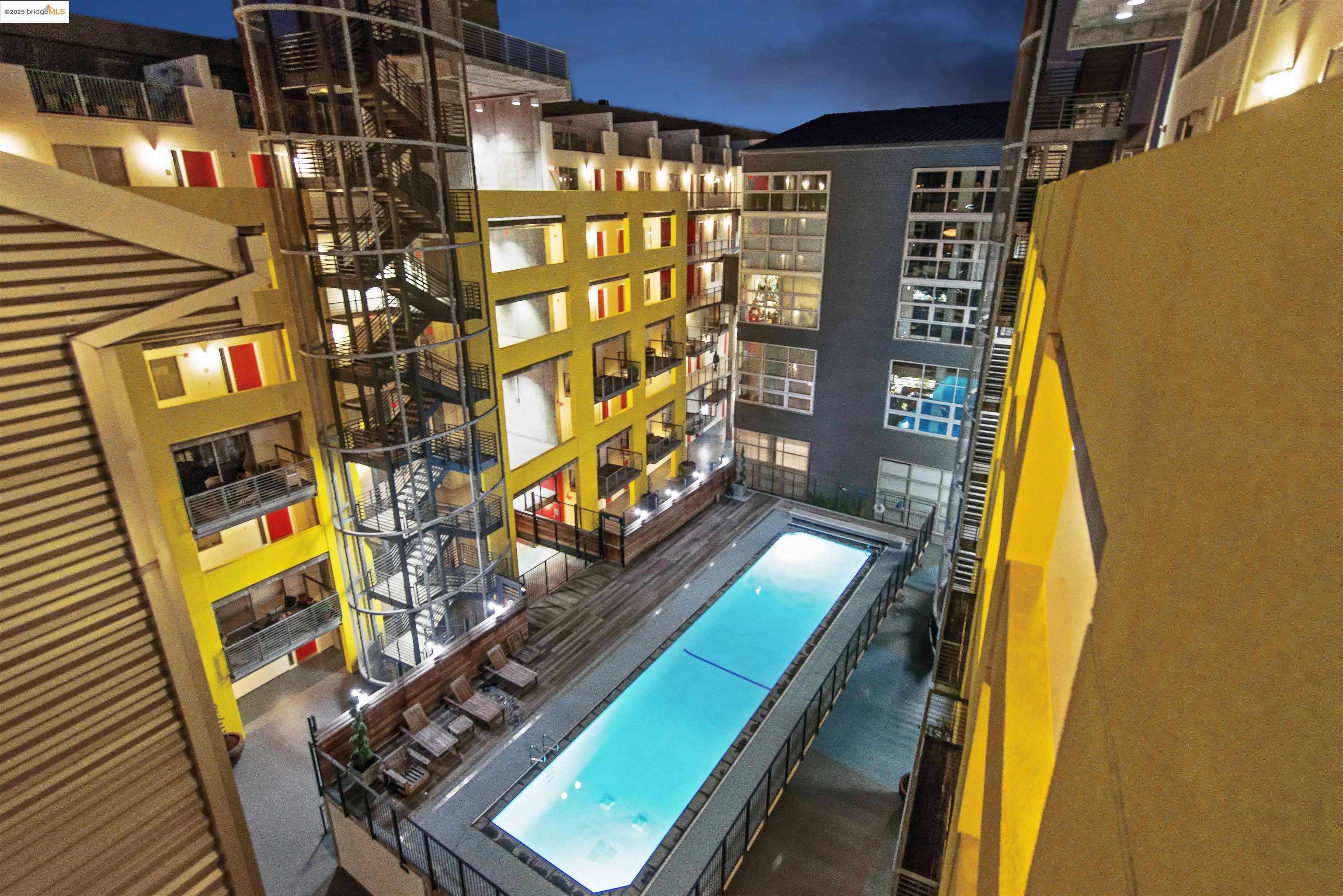 311 Oak Street, Unit 724 Oakland, CA 94607 - Photo 4 of 16