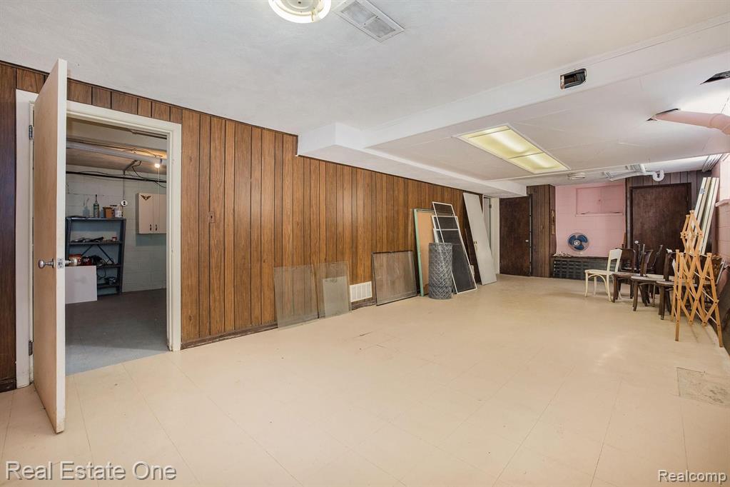 711 Ridgemont Avenue Dearborn, MI 48124 - Photo 37 of 47