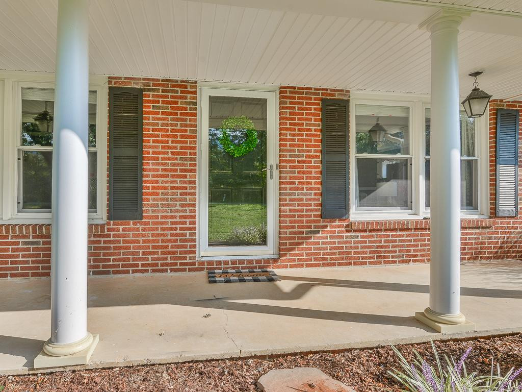 460 Bill Bennett Road Johnson City, TN 37604 - Photo 5 of 35 Photo 5