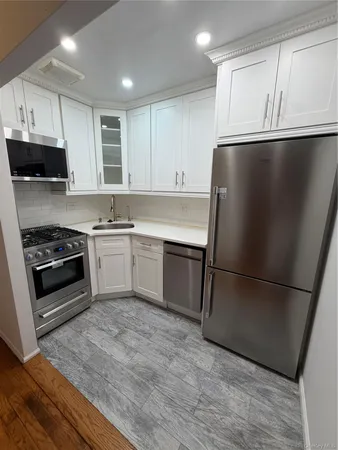 $3,000 | Undisclosed Address | Bayside