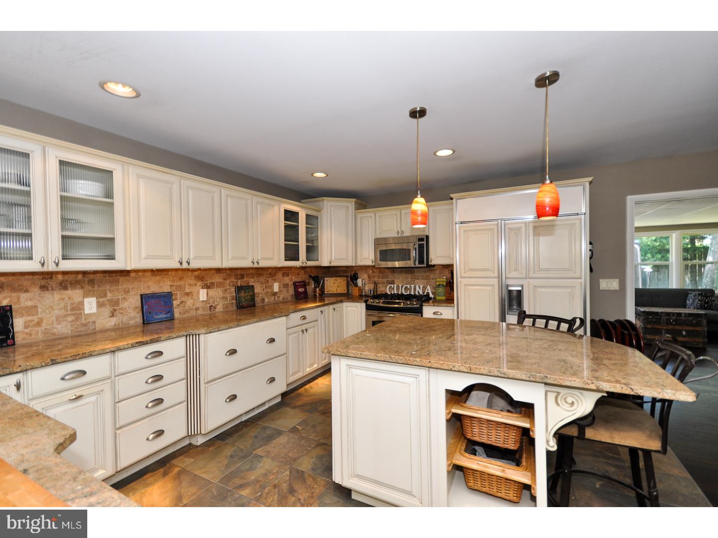 1226 Robin Road Millville, NJ 08332 - Photo 11 of 25 Gallery Image 11