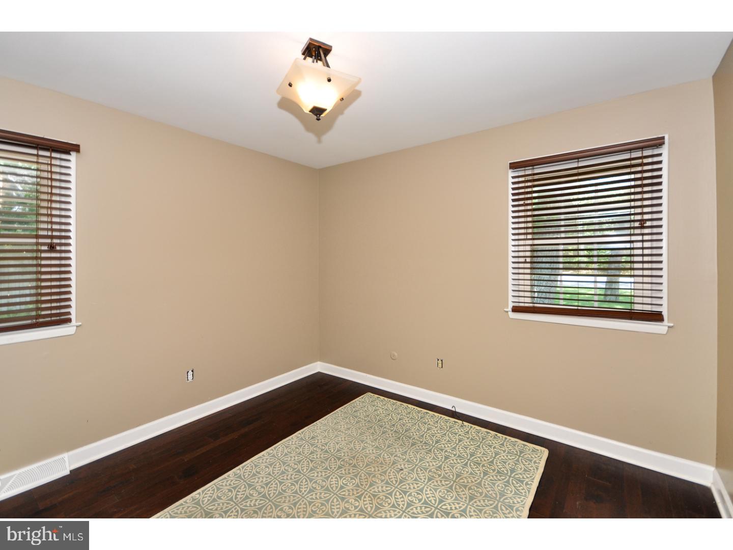 1226 Robin Road Millville, NJ 08332 - Photo 18 of 25 Gallery Image 18