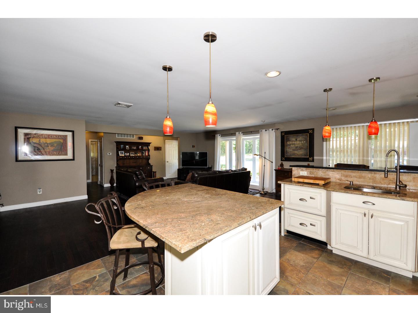 1226 Robin Road Millville, NJ 08332 - Photo 9 of 25 Gallery Image 9