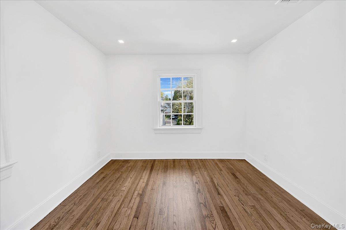 7 Fernwood Avenue Rye, NY 10580 - Photo 13 of 43