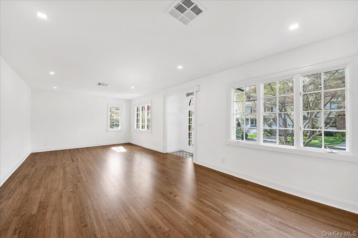 7 Fernwood Avenue Rye, NY 10580 - Photo 19 of 43