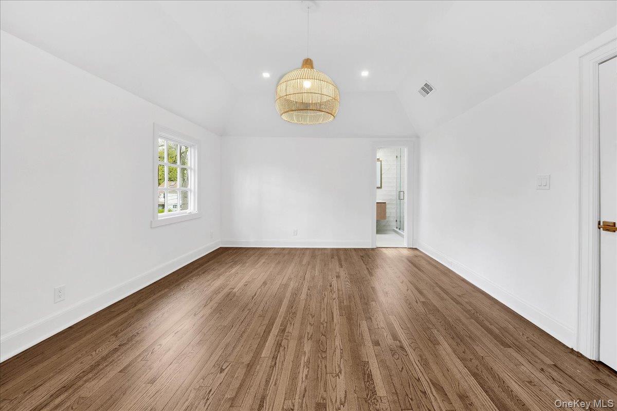 7 Fernwood Avenue Rye, NY 10580 - Photo 2 of 43