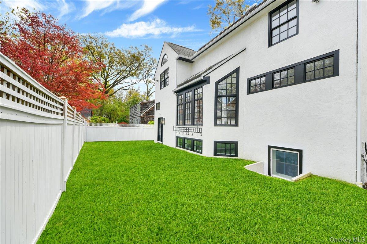 7 Fernwood Avenue Rye, NY 10580 - Photo 41 of 43