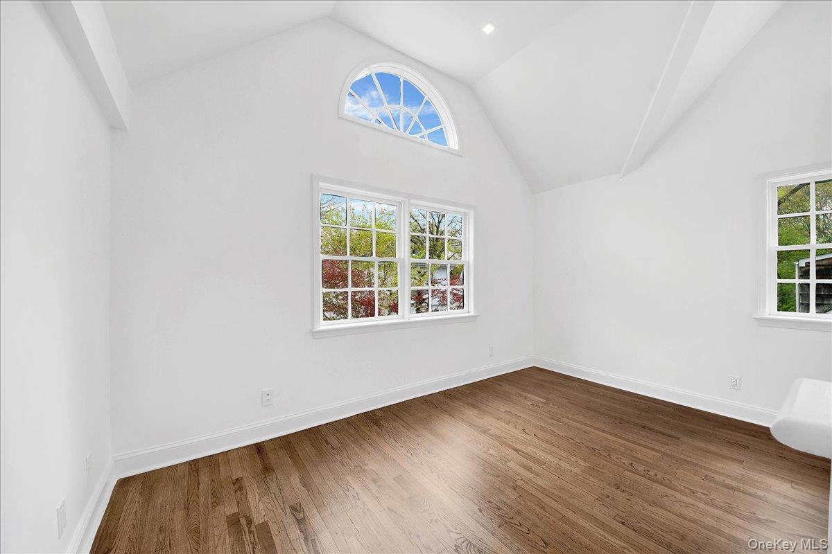 7 Fernwood Avenue Rye, NY 10580 - Photo 9 of 43