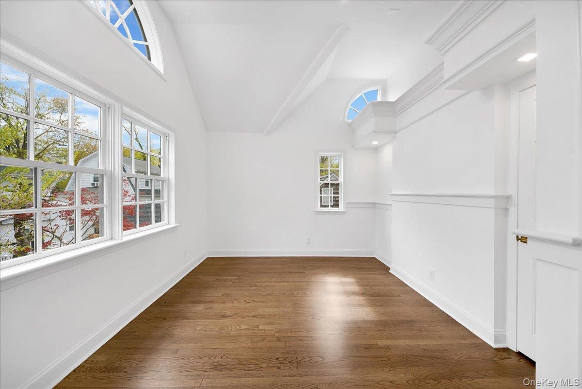 7 Fernwood Avenue Rye, NY 10580 - Photo 10 of 43