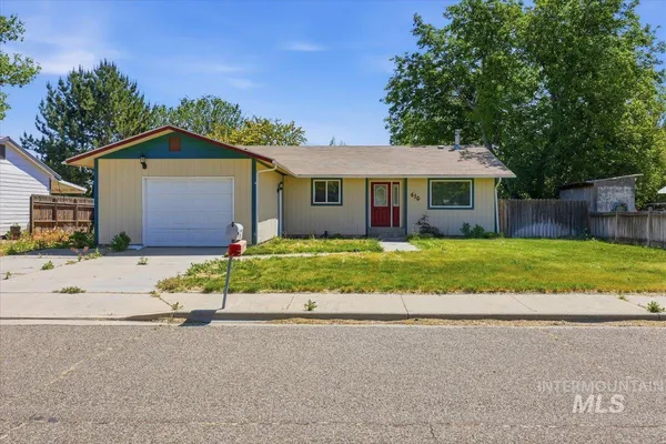 $249,900 | 610 Northwest 16th Street, Ontario, OR 97914