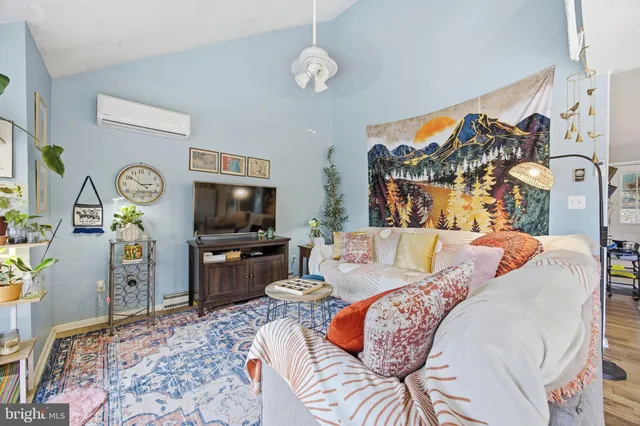 $250,000 | 128 Hemlock Lane, Gerrardstown, WV 25420