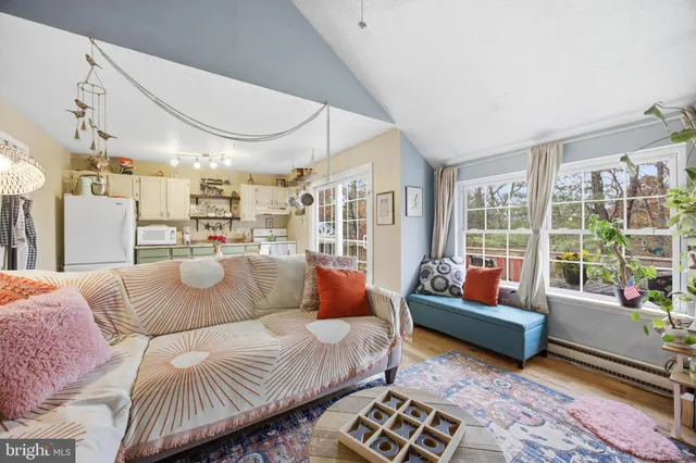 $250,000 | 128 Hemlock Lane, Gerrardstown, WV 25420