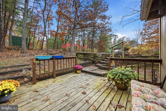 $250,000 | 128 Hemlock Lane, Gerrardstown, WV 25420