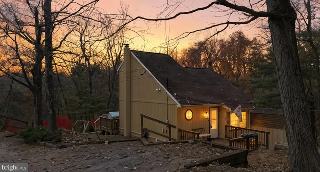 $250,000 | 128 Hemlock Lane, Gerrardstown, WV 25420