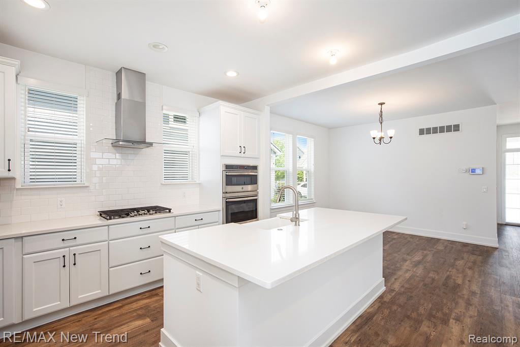 2511 Massoit Road Royal Oak, MI 48073 - Photo 12 of 39