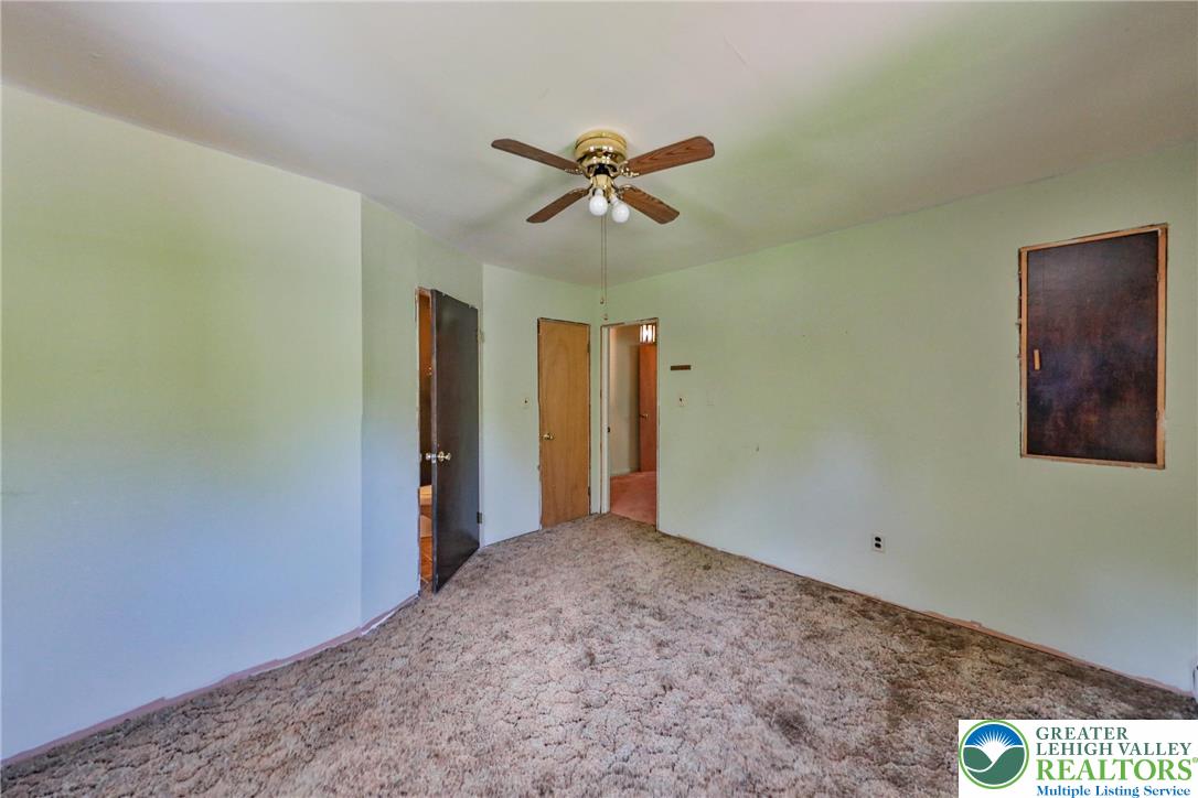 331 Cranberry Creek Road Cresco, PA 18326 - Photo 57 of 95 A spacious room offers potential, awaiting your creative vision and personal touches.