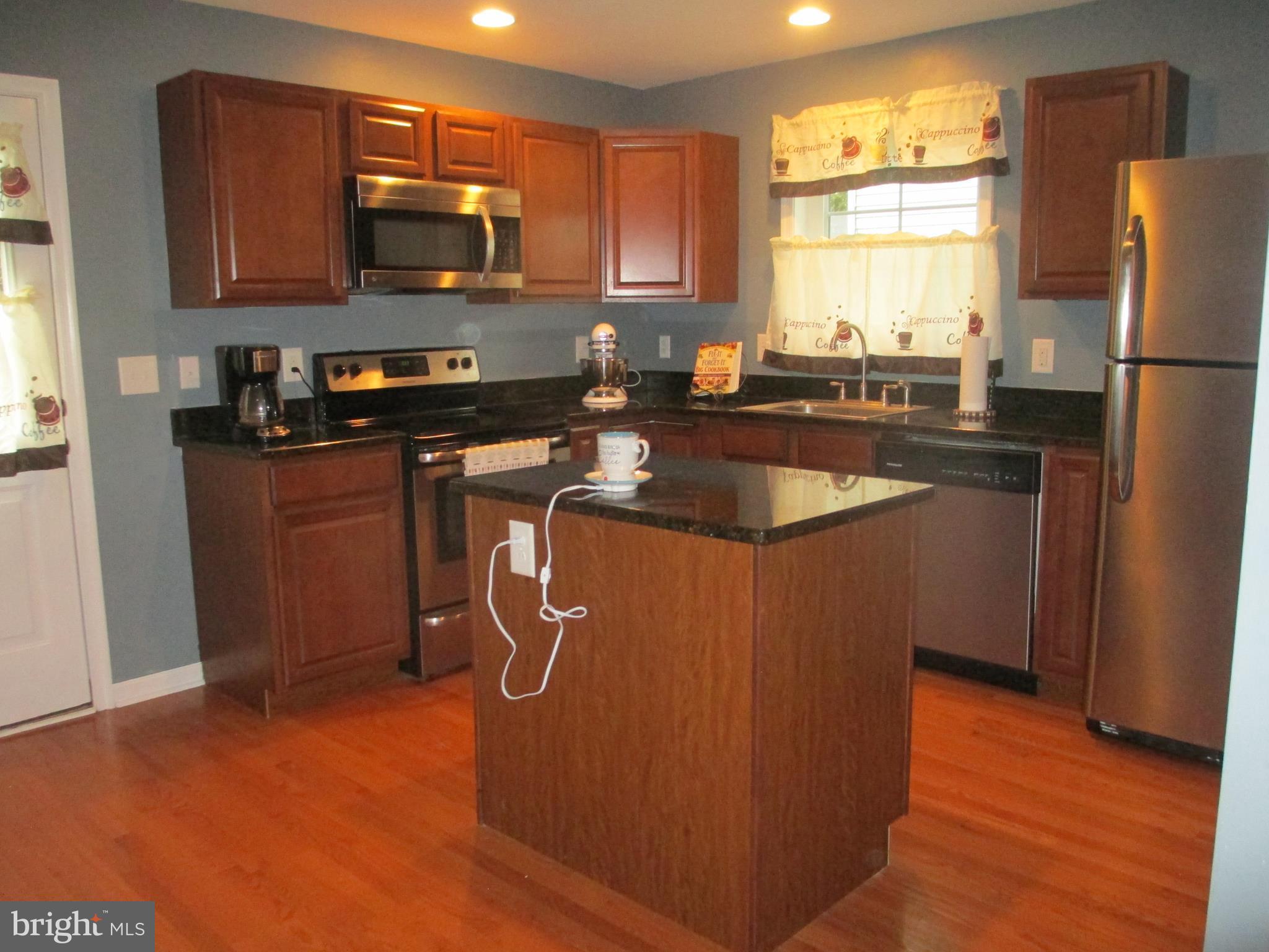308 Caroline Avenue Ridgely, MD 21660 - Photo 2 of 16 Appliances included