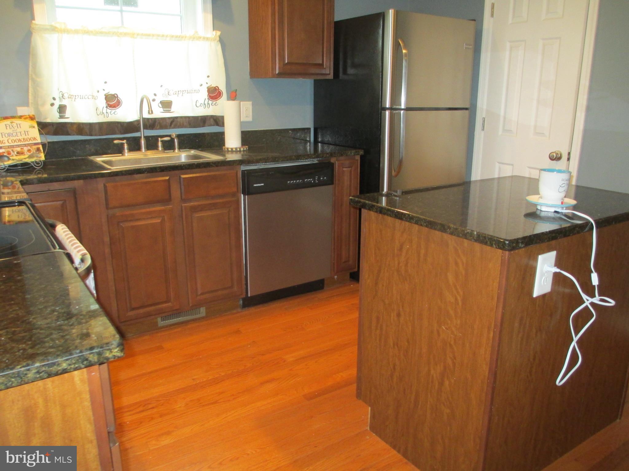 308 Caroline Avenue Ridgely, MD 21660 - Photo 3 of 16 Kitchen