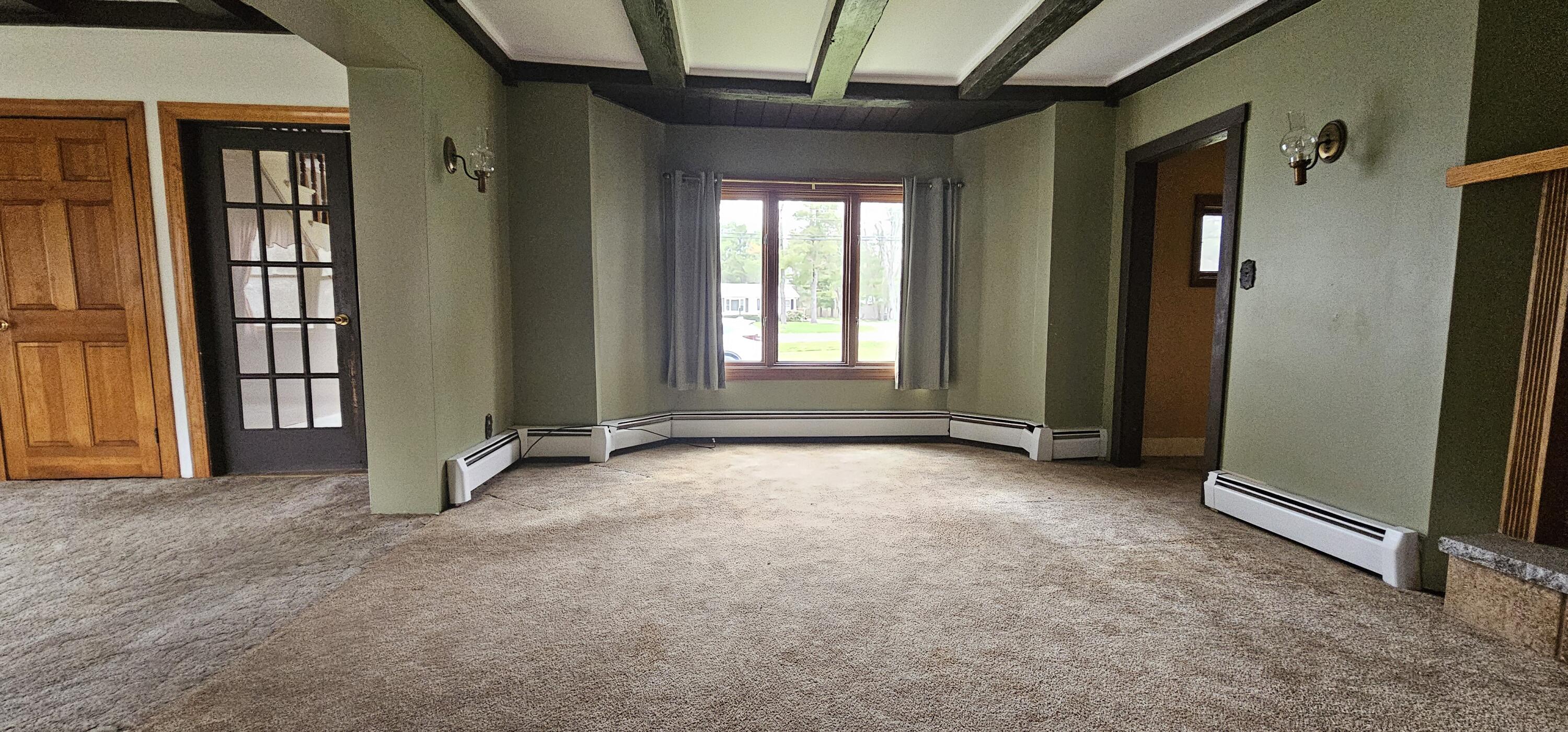 454 West River Road Waterville, ME 04901 - Photo 10 of 33 10. Living Room