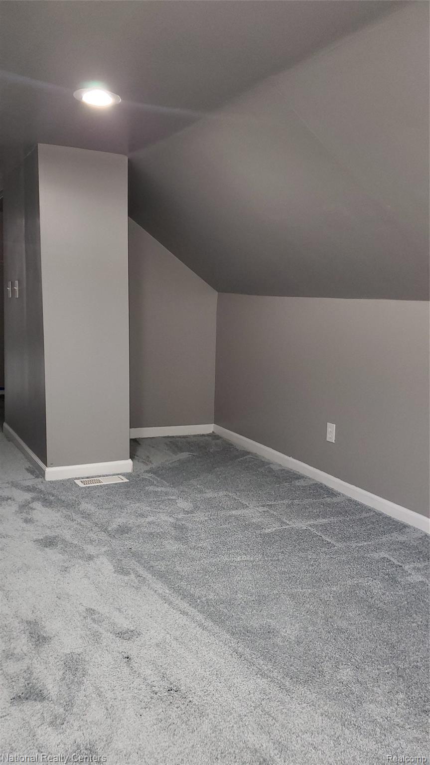 18470 Cornell Road Southfield, MI 48075 - Photo 31 of 44 20191016_174945.jpg