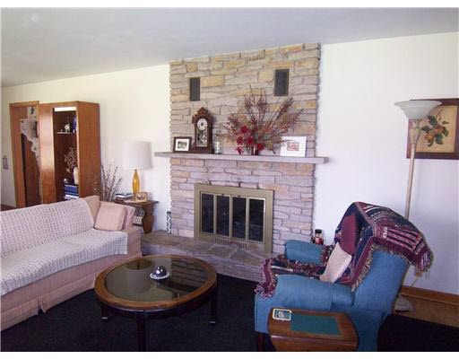 17560 Ireland Road South Bend, IN 46614 - Photo 4 of 12 Gallery Image 4
