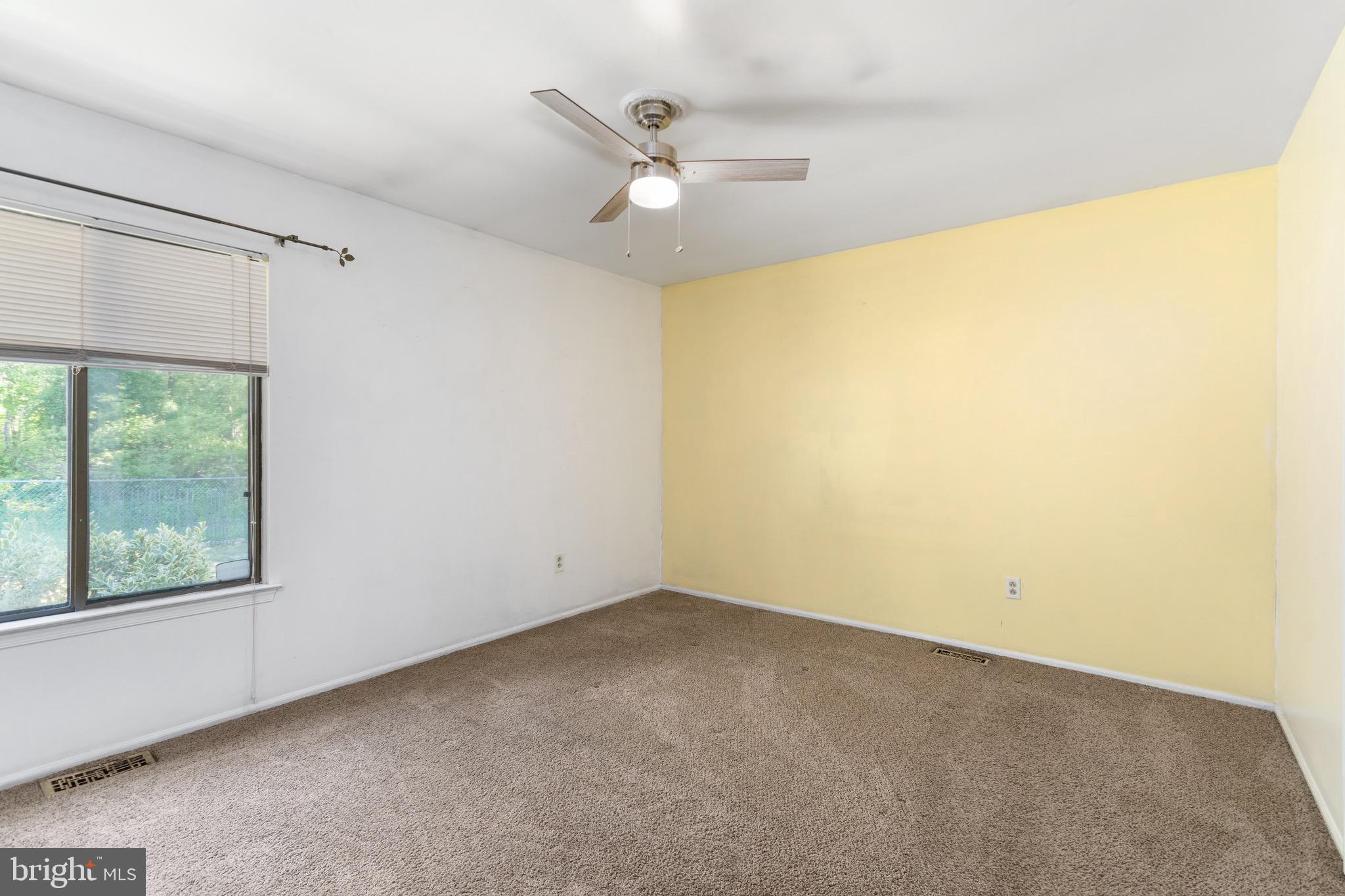 15 Hawthorne Road Sicklerville, NJ 08081 - Photo 14 of 22 Gallery Image 14