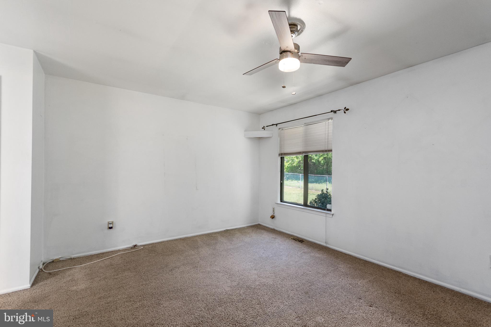 15 Hawthorne Road Sicklerville, NJ 08081 - Photo 15 of 22 Gallery Image 15