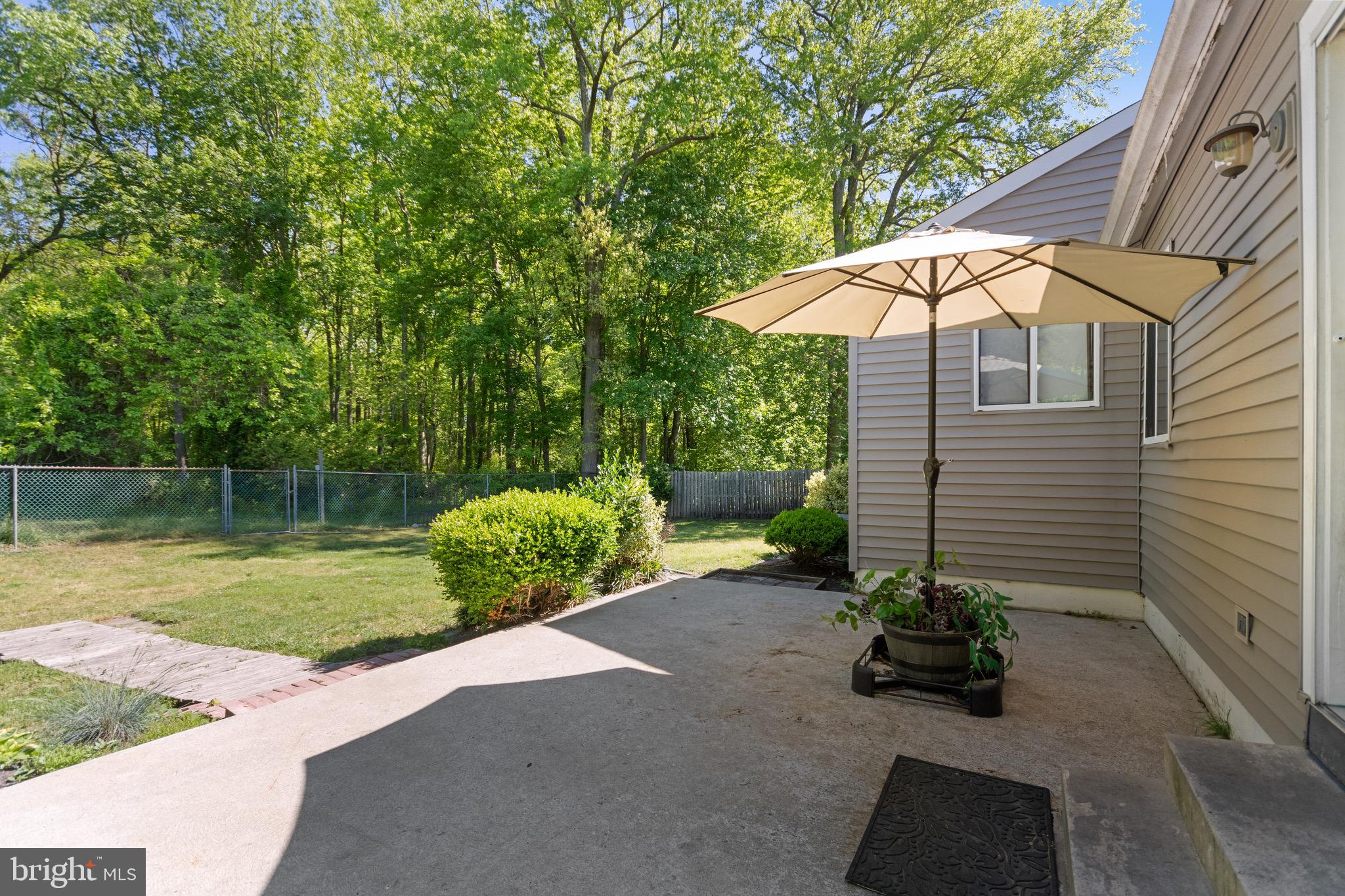 15 Hawthorne Road Sicklerville, NJ 08081 - Photo 3 of 22 Gallery Image 3