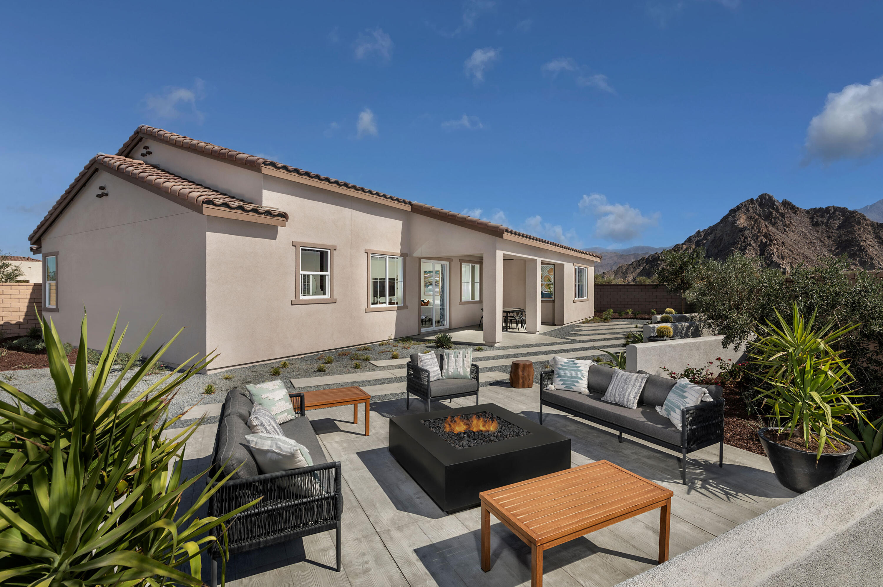 79647 Bolton Drive Indio, CA 92203 - Photo 3 of 11 MODEL HOME