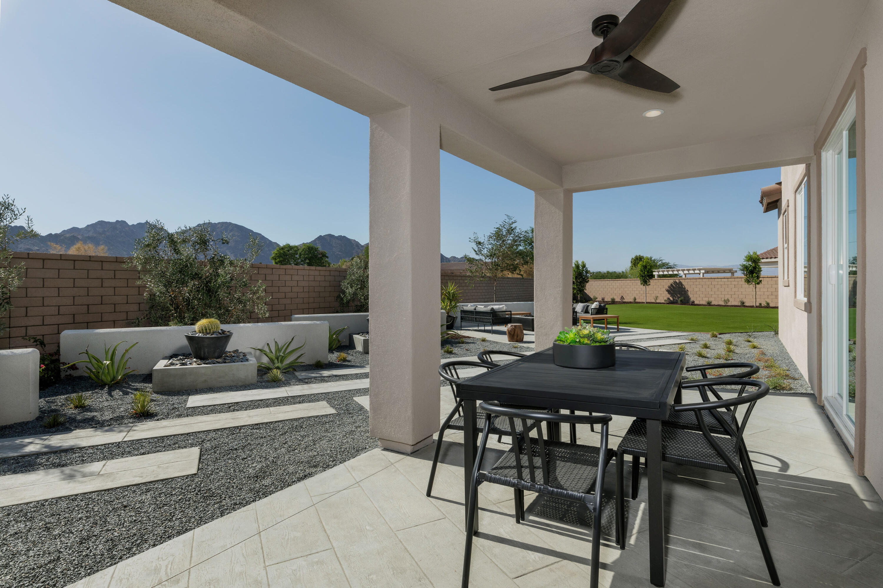 79647 Bolton Drive Indio, CA 92203 - Photo 4 of 11 MODEL HOME