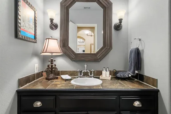 $2,550,000 | 2105 Denver Drive, Southlake, TX 76092