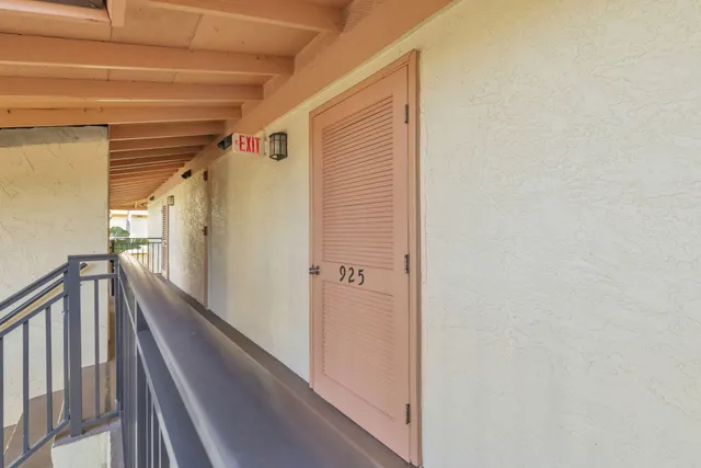 $195,000 | 2400 South Ocean Drive, Unit 925, Fort Pierce, FL 34949