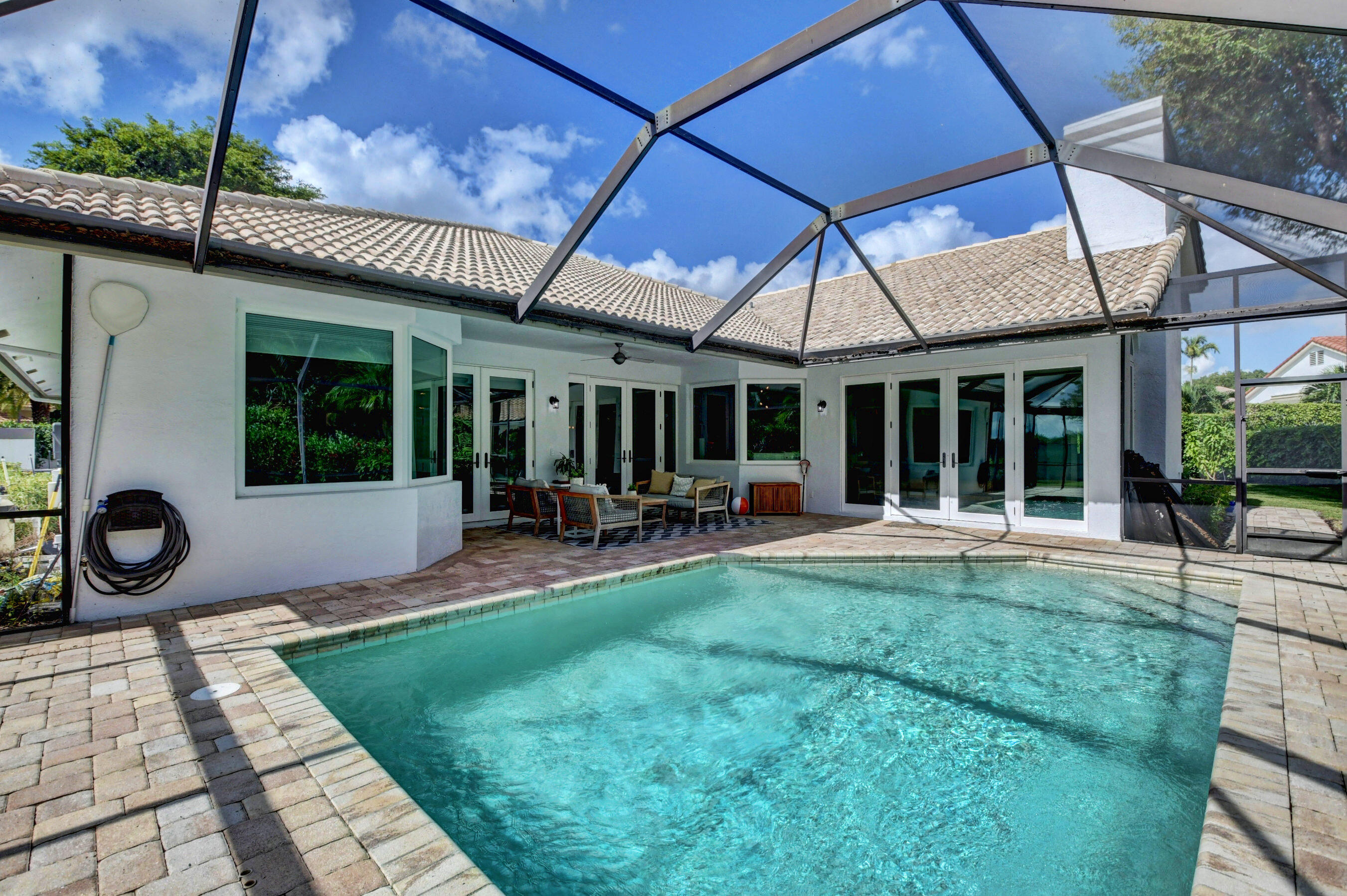 5710 Hamilton Way Boca Raton, FL 33496 - Photo 11 of 70 AC4F2C01-9E0A-437F-A566-1C589B4A3B00