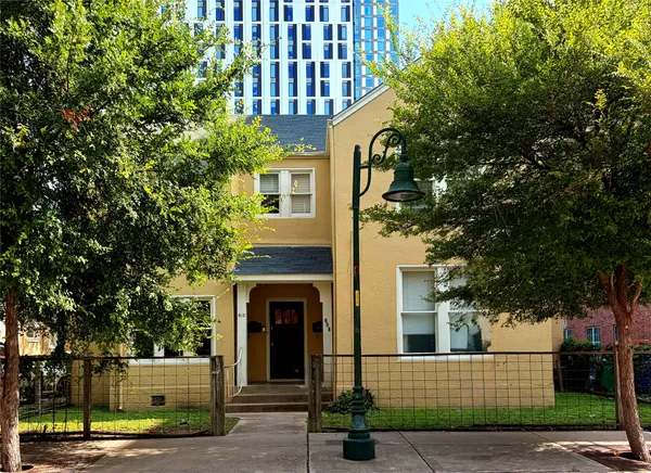 $2,350 | 610 West 23rd Street, Austin, TX 78705