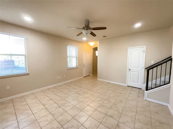 $280,000 | 2880 Donnell Drive, Unit 503, Round Rock, TX 78664