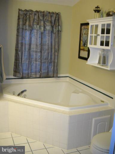2430 Zion Road Halethorpe, MD 21227 - Photo 20 of 29 Bath