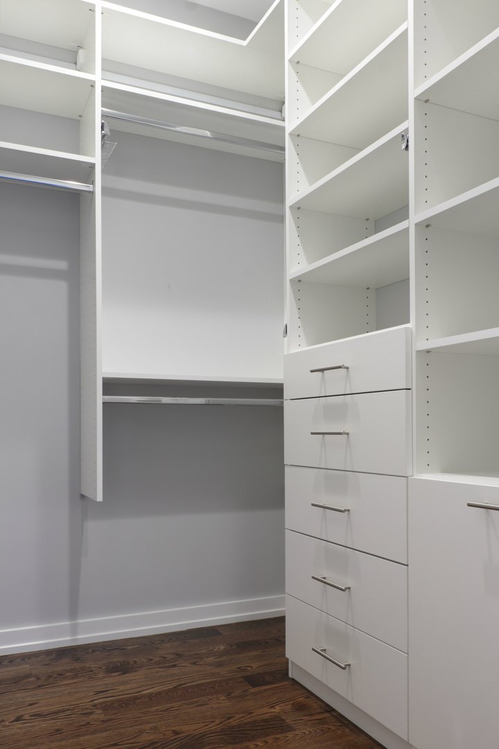 733 West Melrose Street, Unit 2 Chicago, IL 60657 - Photo 13 of 18 a view of an empty walk in closet