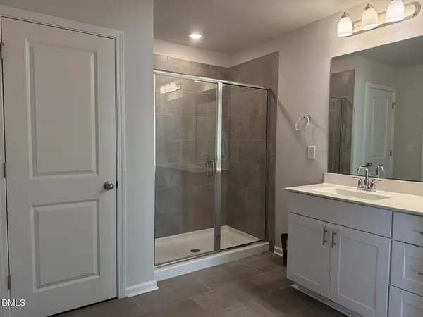 $2,150 | 87 Anise Tree Way, Clayton, NC 27527