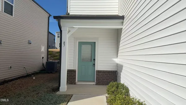 $2,150 | 87 Anise Tree Way, Clayton, NC 27527