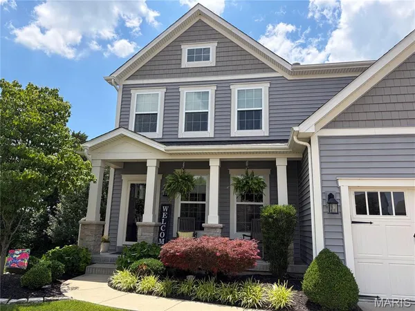 $569,000 | 27 Country Pines Court, Lake St. Louis, MO 63367