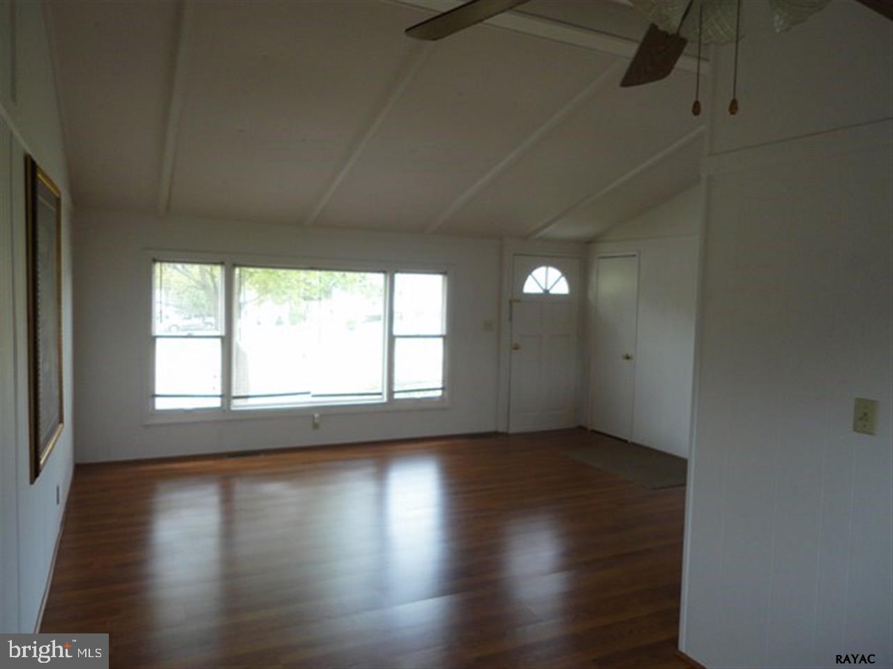 37 Jackson Road, Unit 32 Gettysburg, PA 17325 - Photo 12 of 20 Gallery Image 12