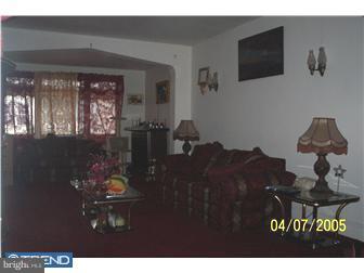 7227 Brent Road Upper Darby, PA 19082 - Photo 3 of 9 Living Room