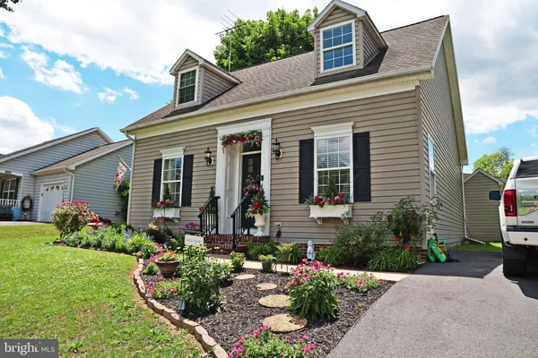 $319,000 | 211 Sentry Lane, Martinsburg, WV 25401