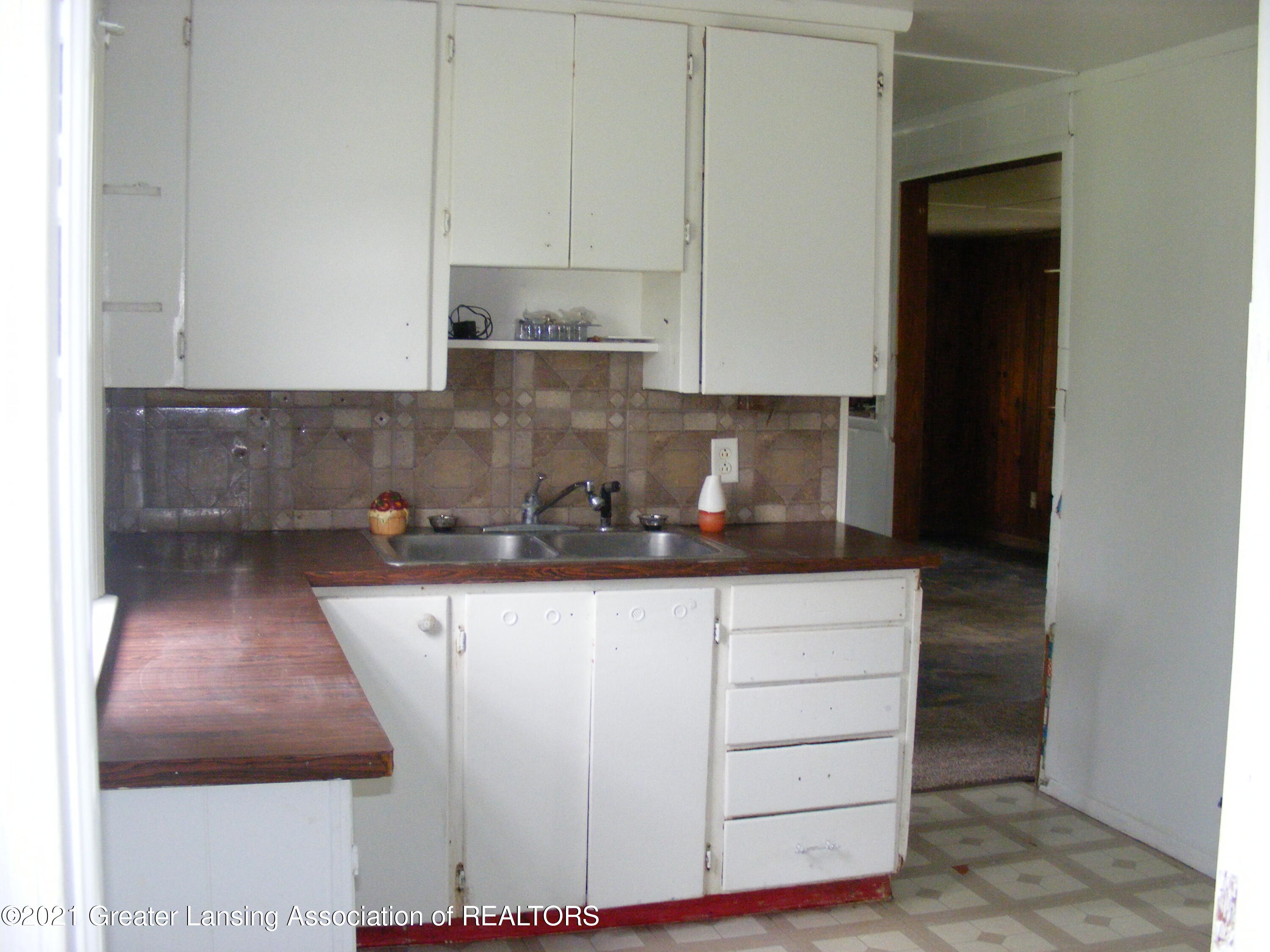 2891 Narrow Lake Road Charlotte, MI 48813 - Photo 19 of 25 DSCF1054