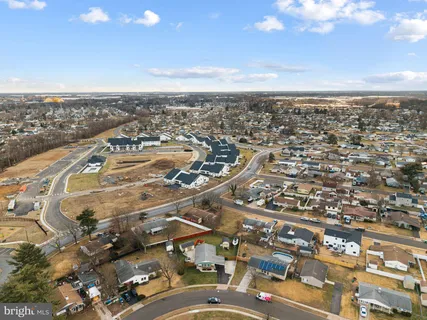 $429,999 | 5 Glenwood Lane, Levittown, PA 19055