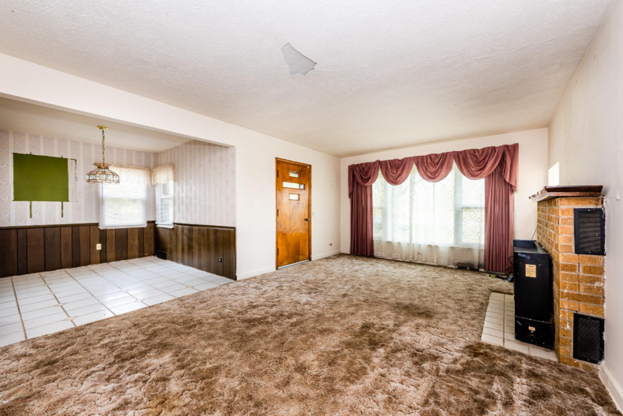 2266 Meadowbrook Road Benton Harbor, MI 49022 - Photo 5 of 19 Meadowbrook-105