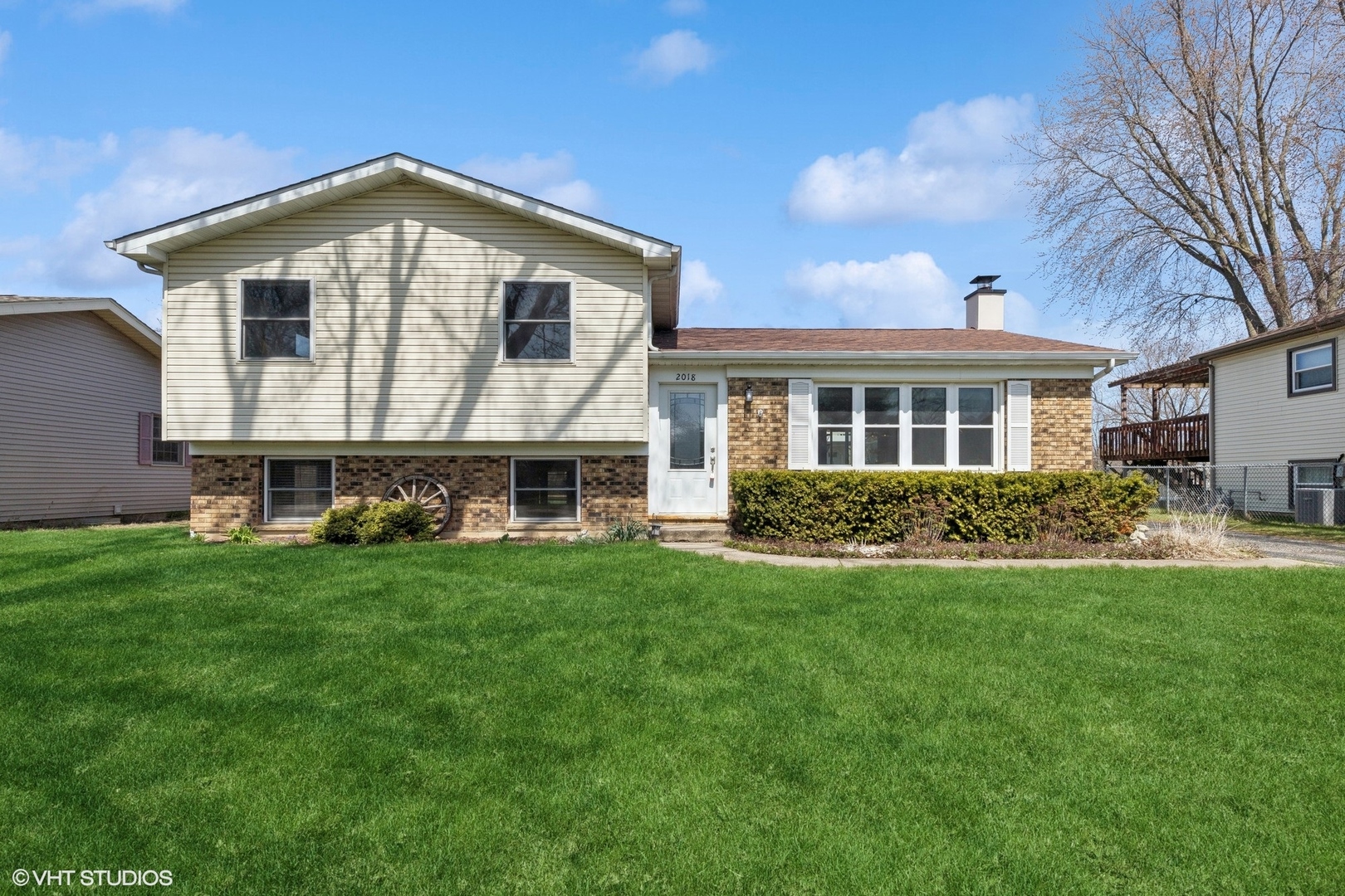 2018 Fairfield Road Lindenhurst, IL 60046 - Photo 1 of 22 Gallery Image 1